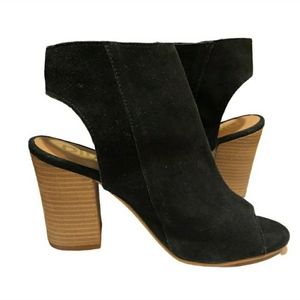 DIBA True Ink Away Black Suede Side Zip Bootie Size 8.5 EUC!